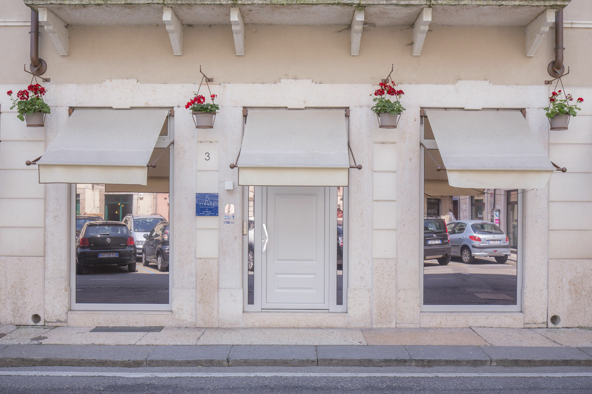 Cinque Rooms Verona Esterno foto